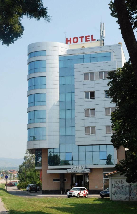 Hotel Niski Cvet エクステリア 写真