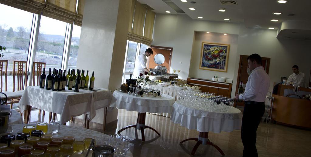 Hotel Niski Cvet エクステリア 写真